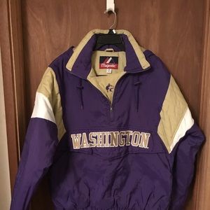 U of W Huskies pull over coat like new